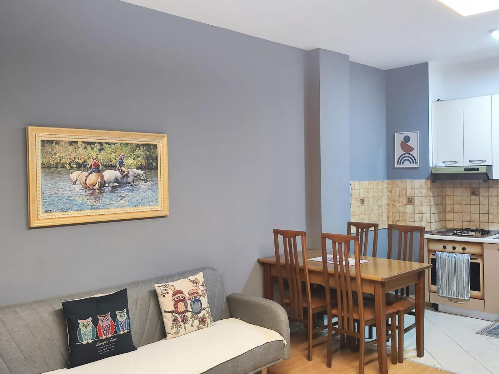 The Best Guesthouse In 티라나 외부 사진